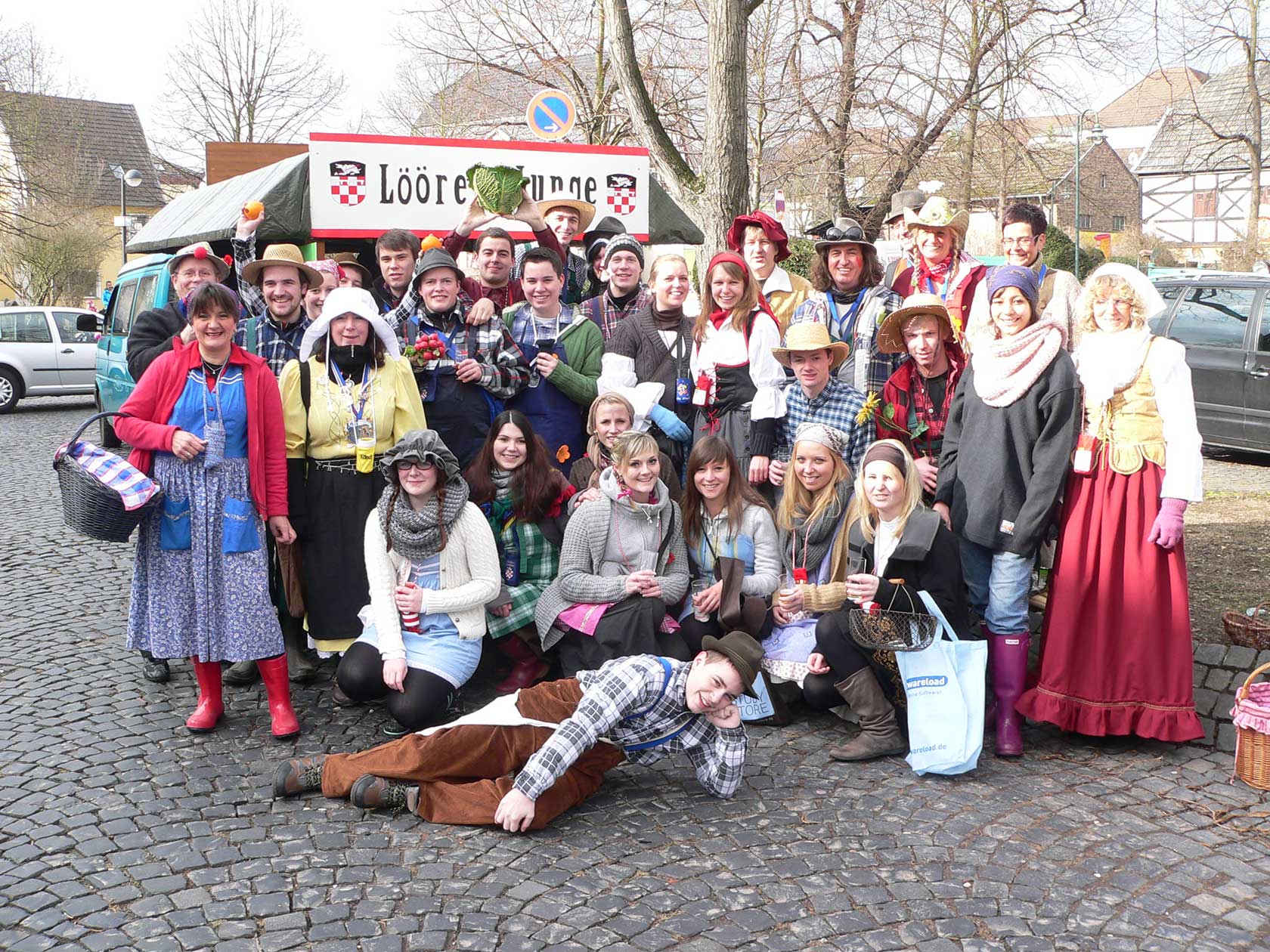 Lööre Junge Ungerwähs om Burehoff (2012)